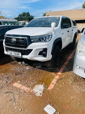 Toyota Hilux Revo Double Cab Deisel 2.8 AWD 2019