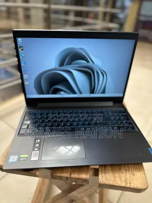 Laptop Lenovo IdeaPad L340 8GB Intel Core i5 SSD 256GB