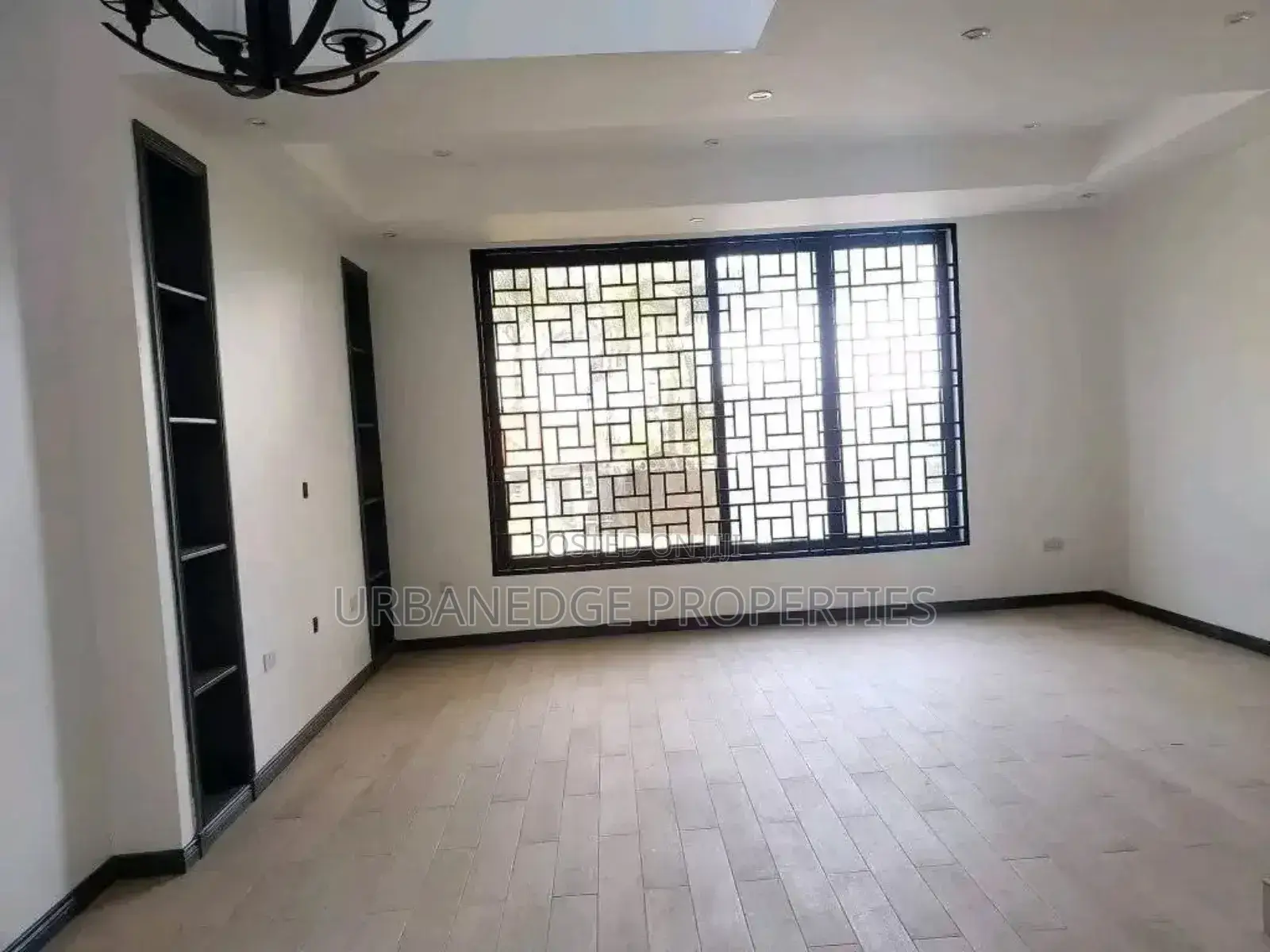 5bdrm Villa in Munyonyo, Central Division for rent