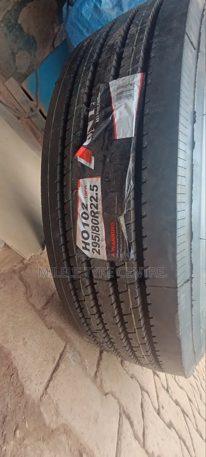 295/80r22.5 Onyx
