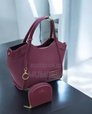 Kate Spade New York Buckle Style