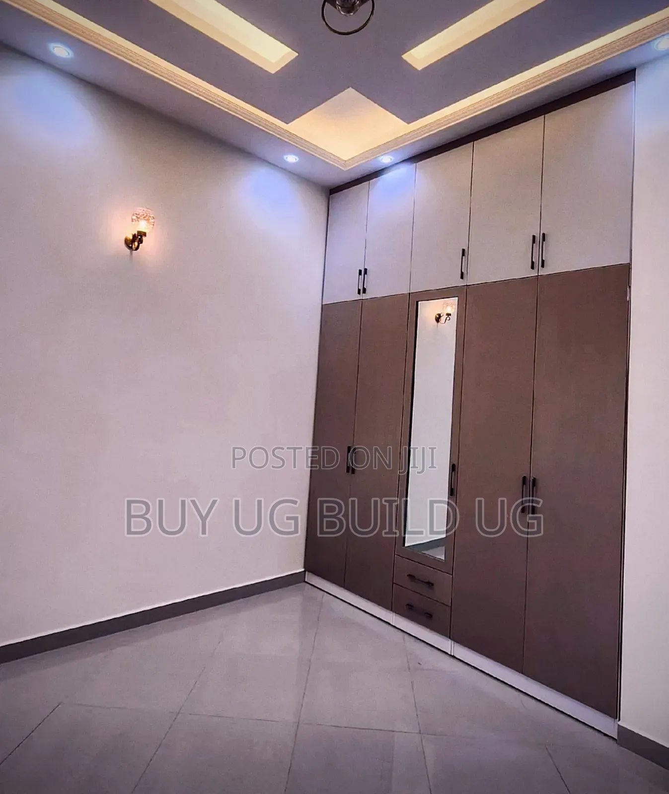 7bdrm Maisonette in Munyonyo, Central Division for sale