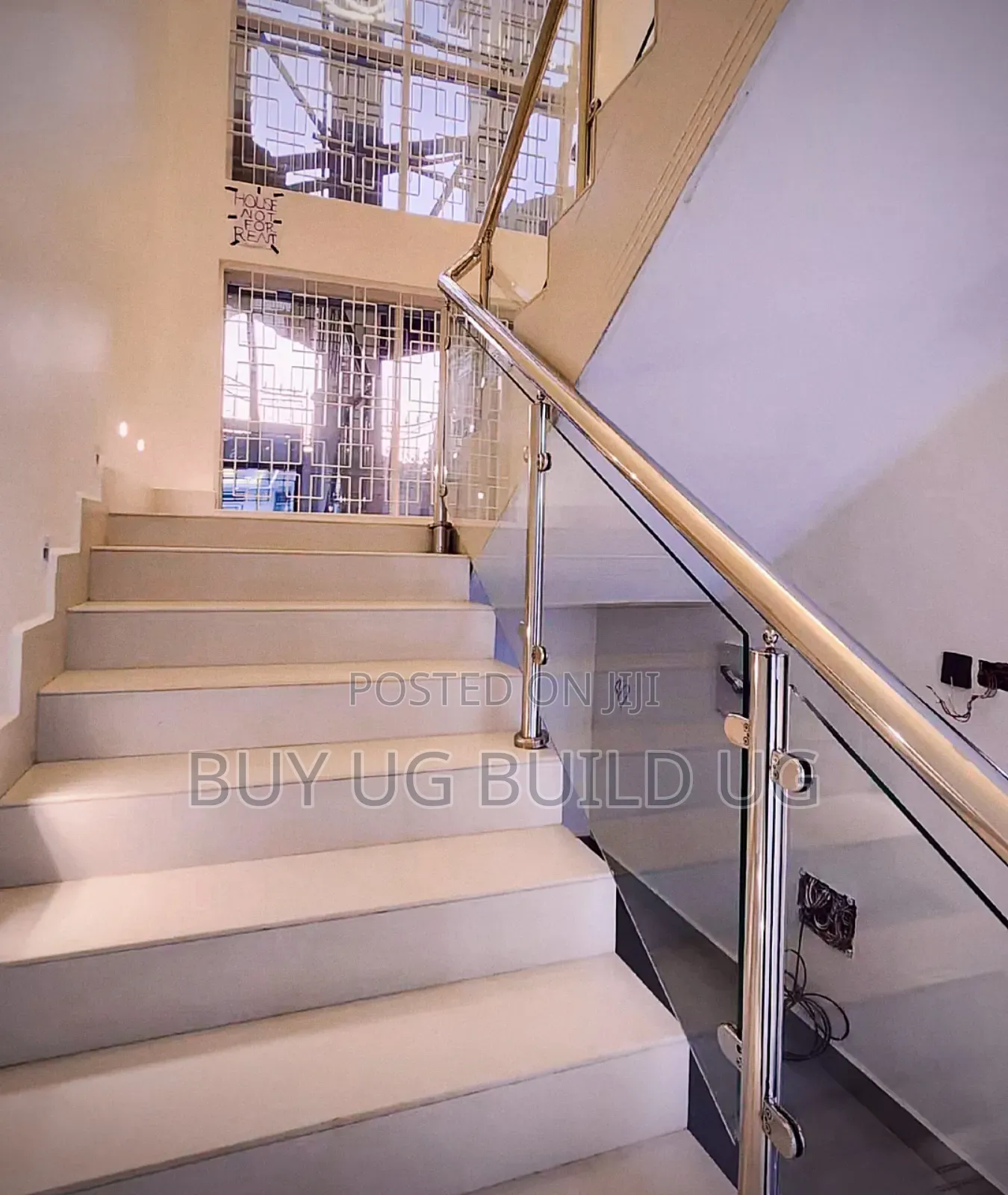 7bdrm Maisonette in Munyonyo, Central Division for sale
