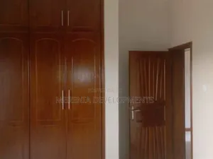 3bdrm Apartment in Bunga, Makindye for rent