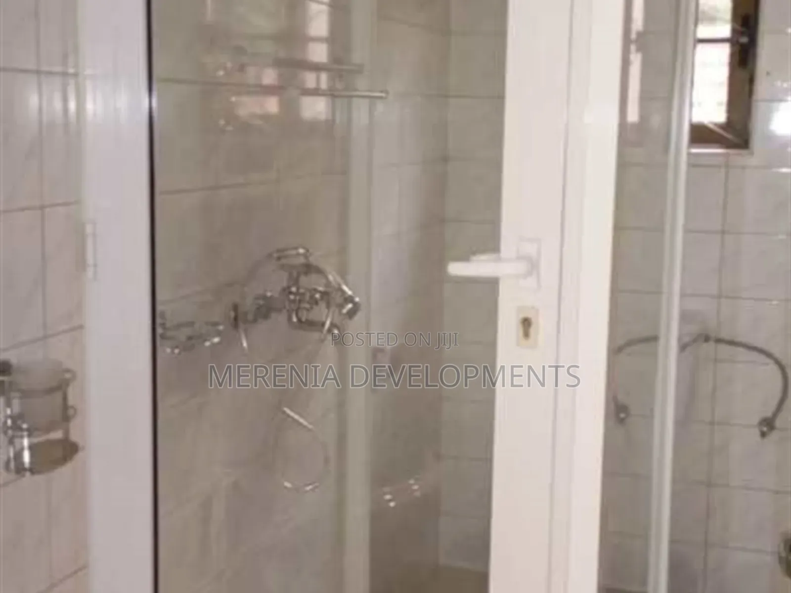 3bdrm Apartment in Bunga, Makindye for rent