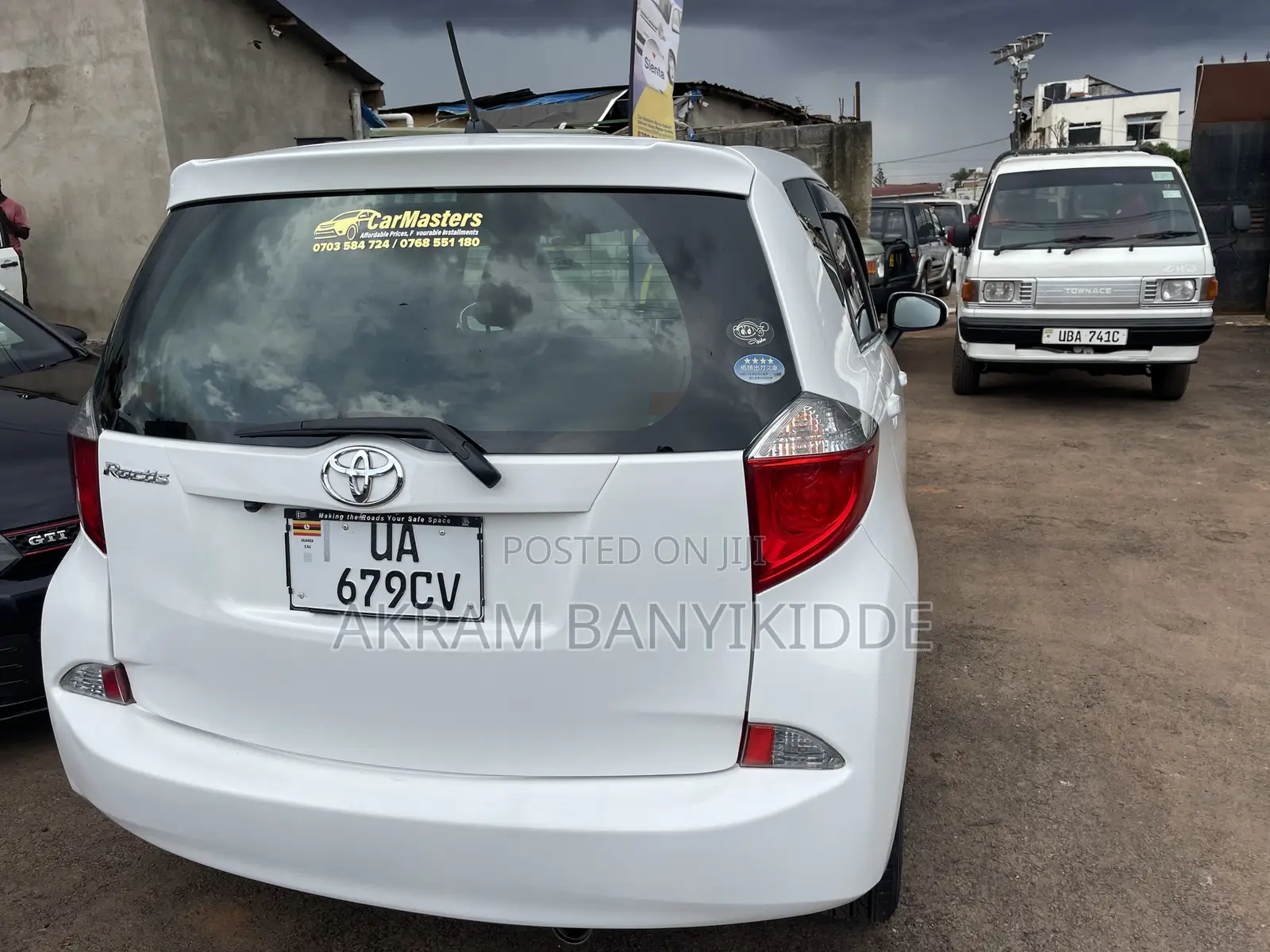 Toyota Ractis 2013 Silver