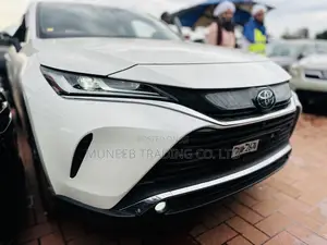 Toyota Harrier 2.0 2020 White