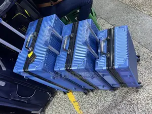Original Plastic Suitcase in D Favor Type
