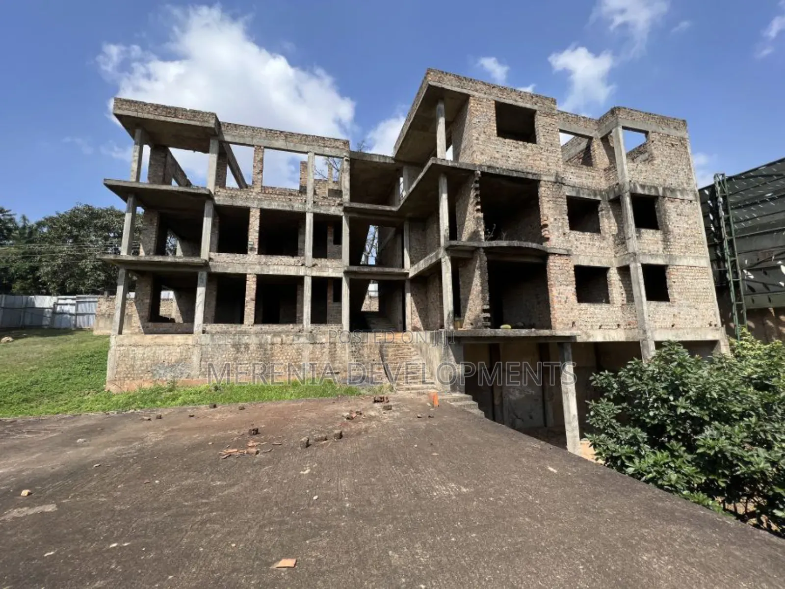 2bdrm Apartment in Kololo, Central Division for sale