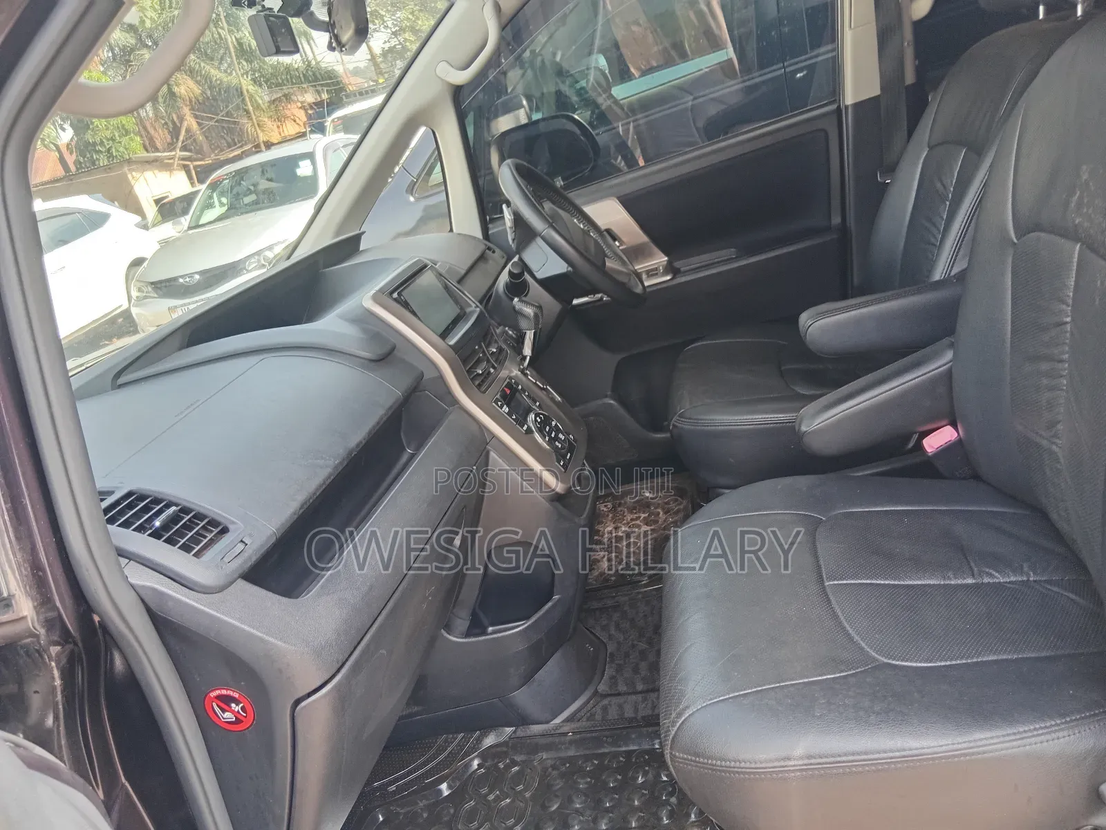 Toyota Noah 2011 Black