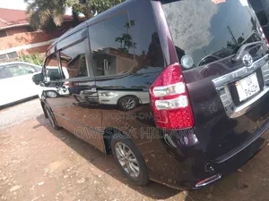 Toyota Noah 2011 Black
