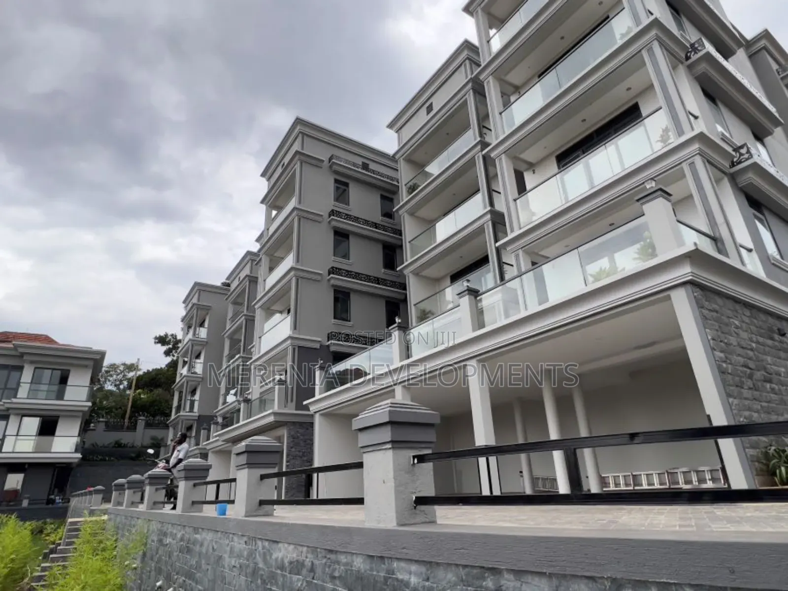 3bdrm Apartment in Kyambogo, Nakawa for rent
