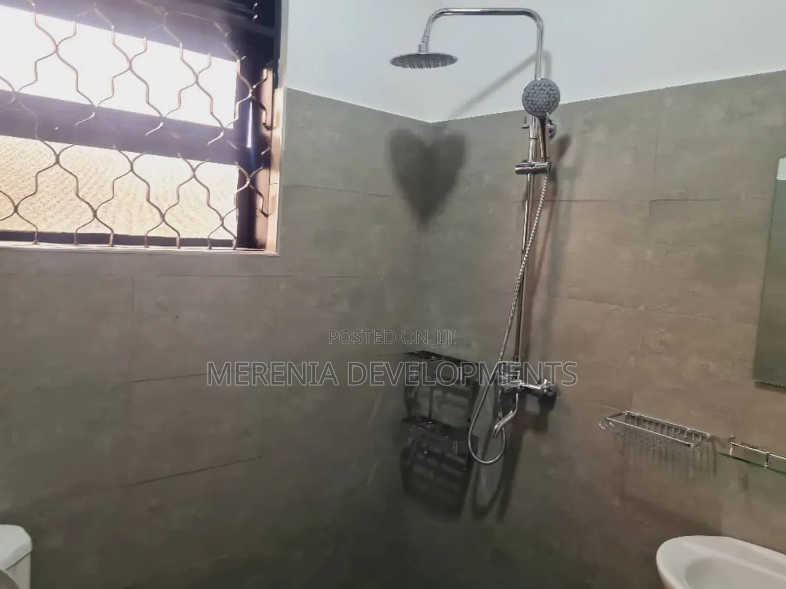 2bdrm Apartment in Kira for rent