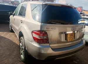 Mercedes-Benz M Class 2008 Gold