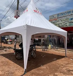 Designed Stand 50 Seater Canopy