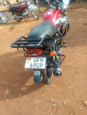 Hero Hunter 125 2023 Red