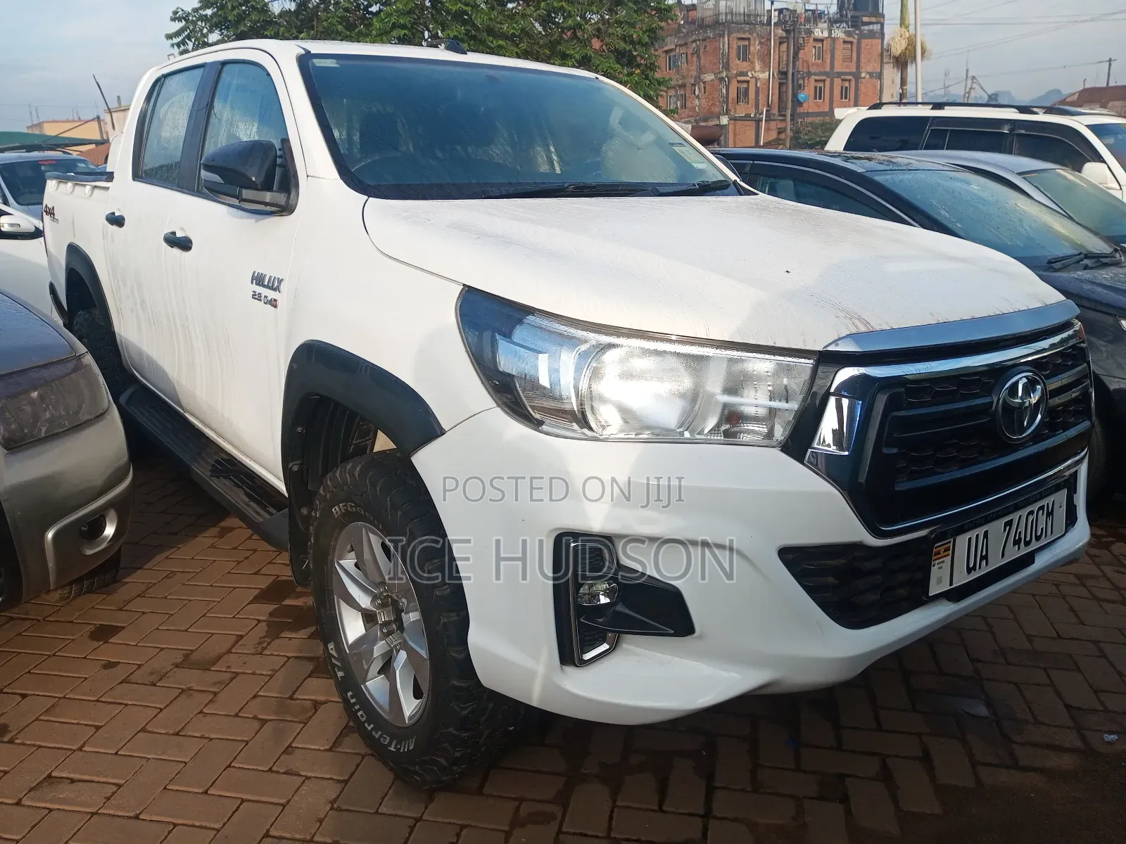 Toyota Hilux 2013 White