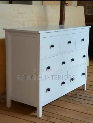 Chest of Drawers in 4 Feet and Well Finished in White