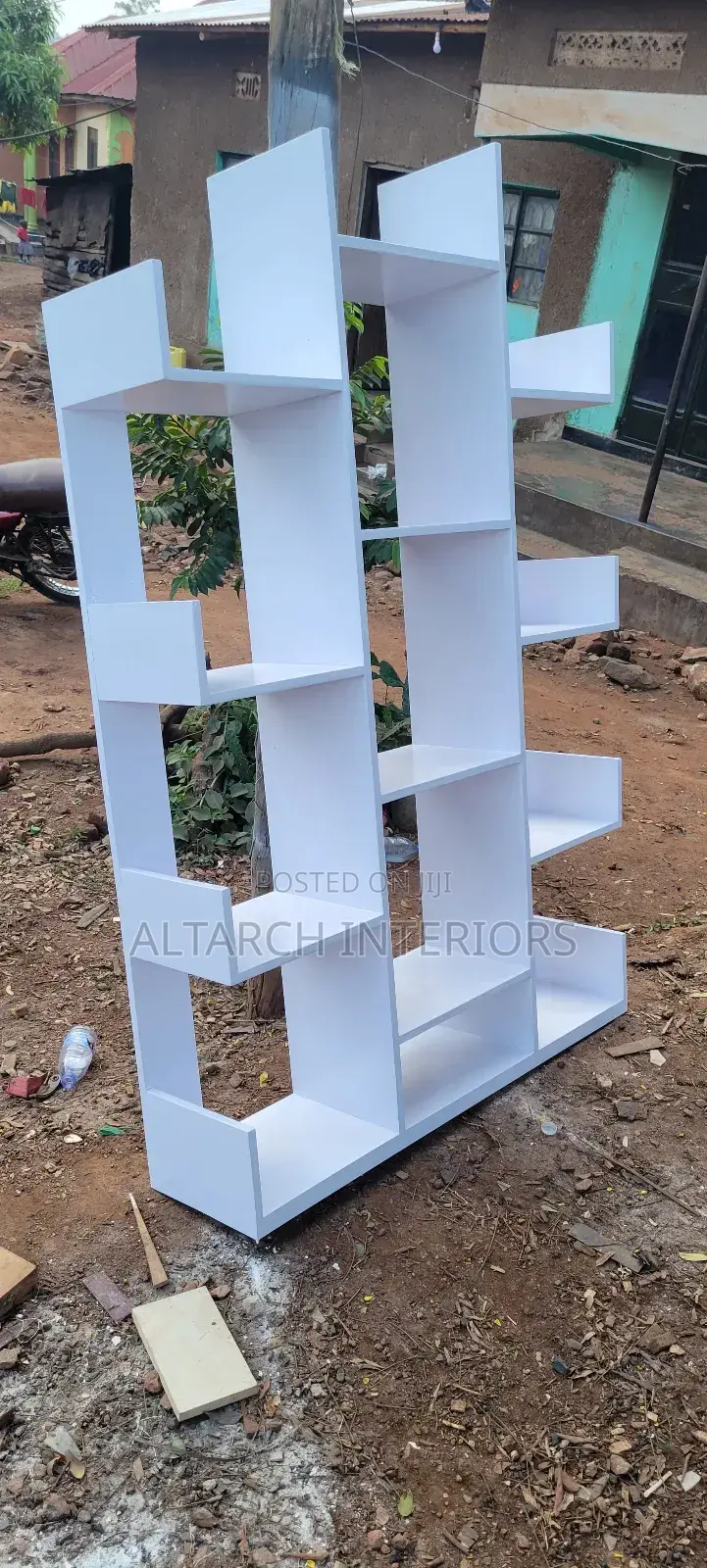4x6 Book Shelf in Color White and in Good Finishing
