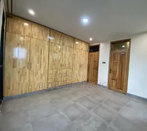 3bdrm Apartment in Kyaliwajjala Town, Central Division for rent