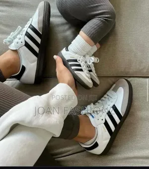 Classy Low Topsneakers -Multi Colours