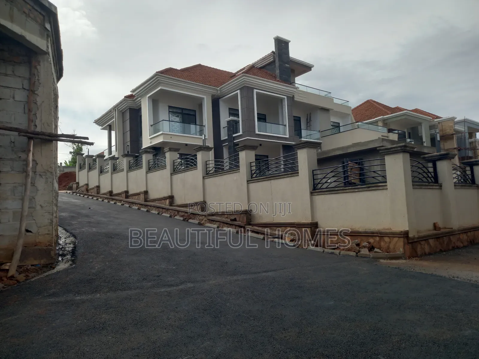 Furnished 6bdrm Duplex in Ntinda, Nakawa for sale