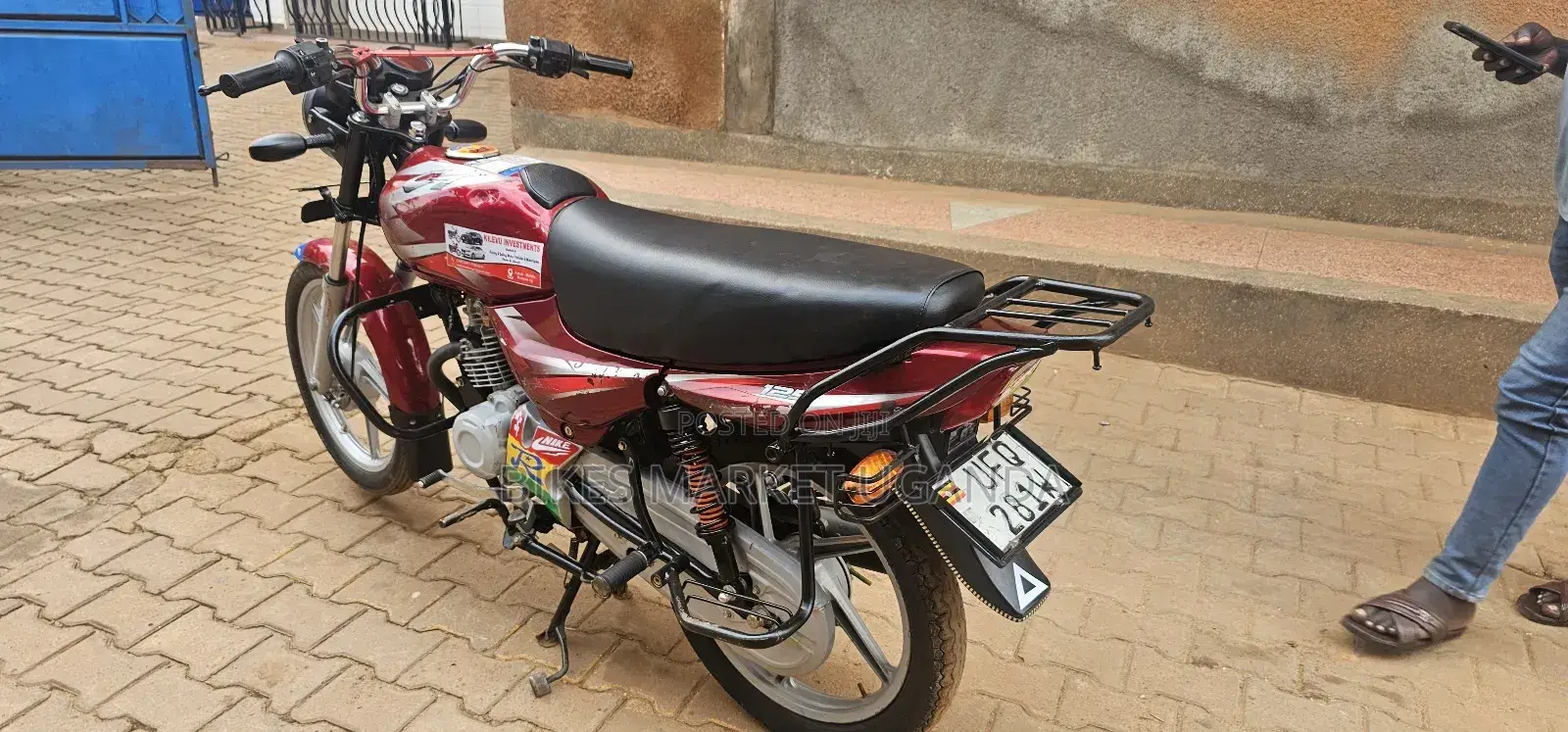 Bajaj CT 125X 2022 Red