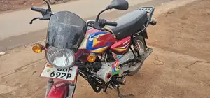 Bajaj CT 125X 2025 Red
