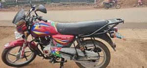 Bajaj CT 125X 2025 Red