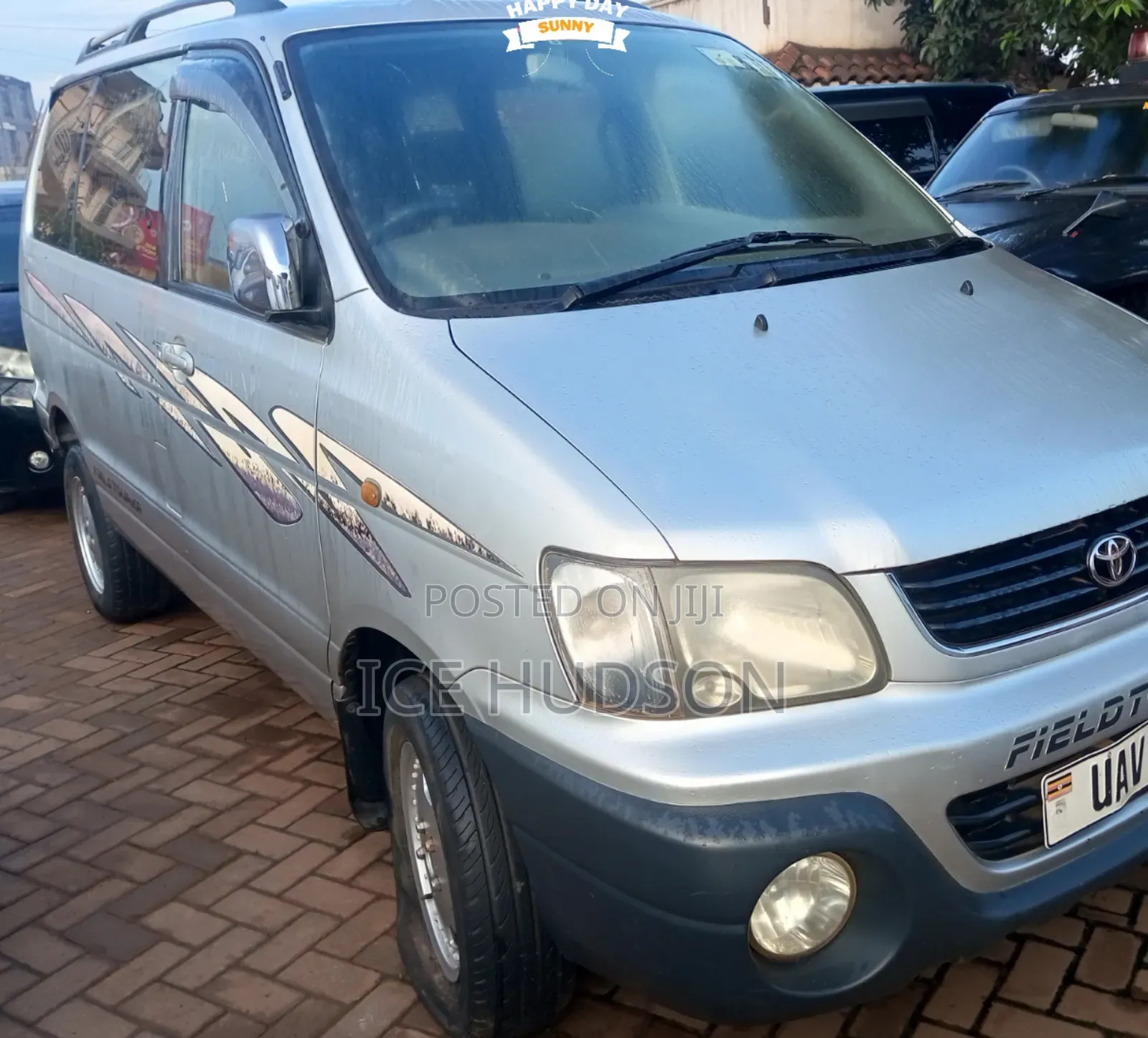 Toyota Noah 2003 Silver