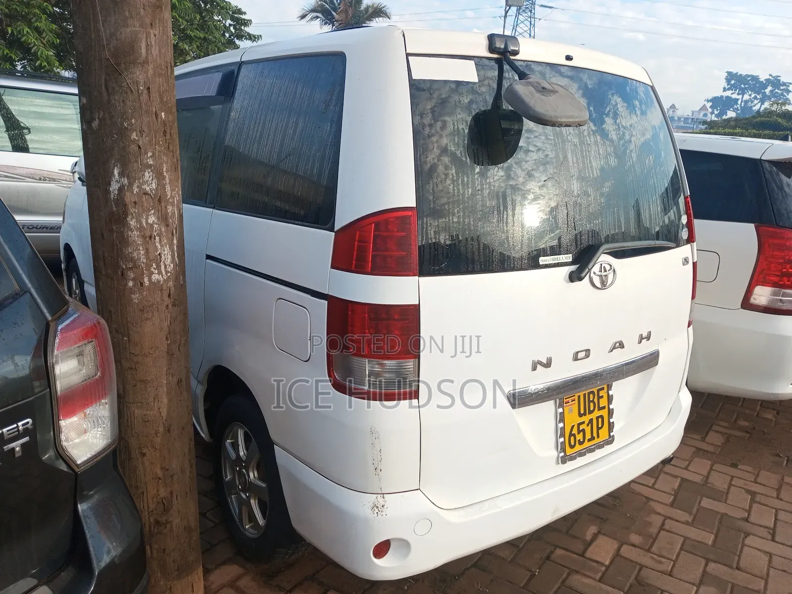 Toyota Noah 2007 White