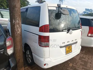 Toyota Noah 2007 White