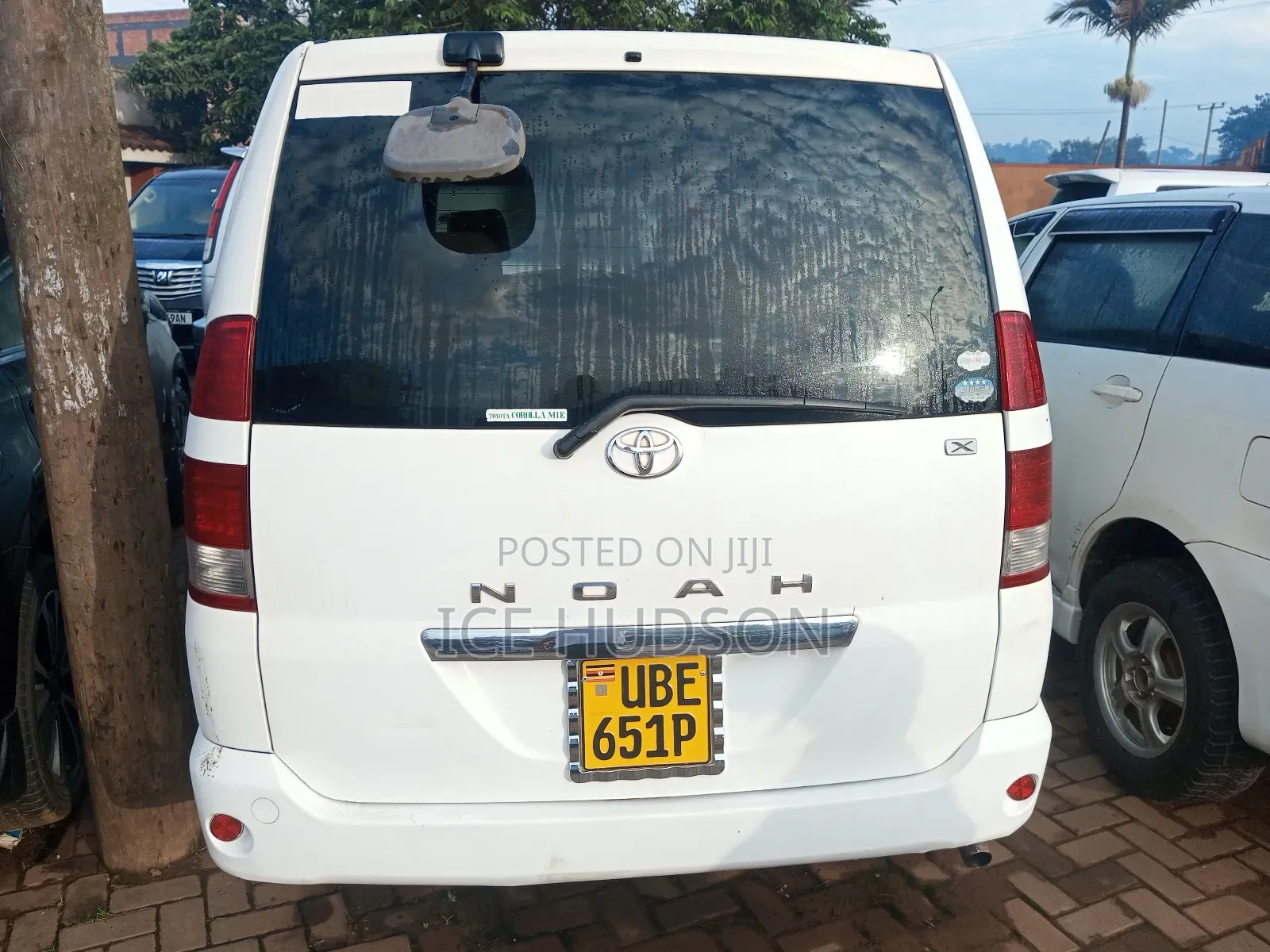 Toyota Noah 2007 White