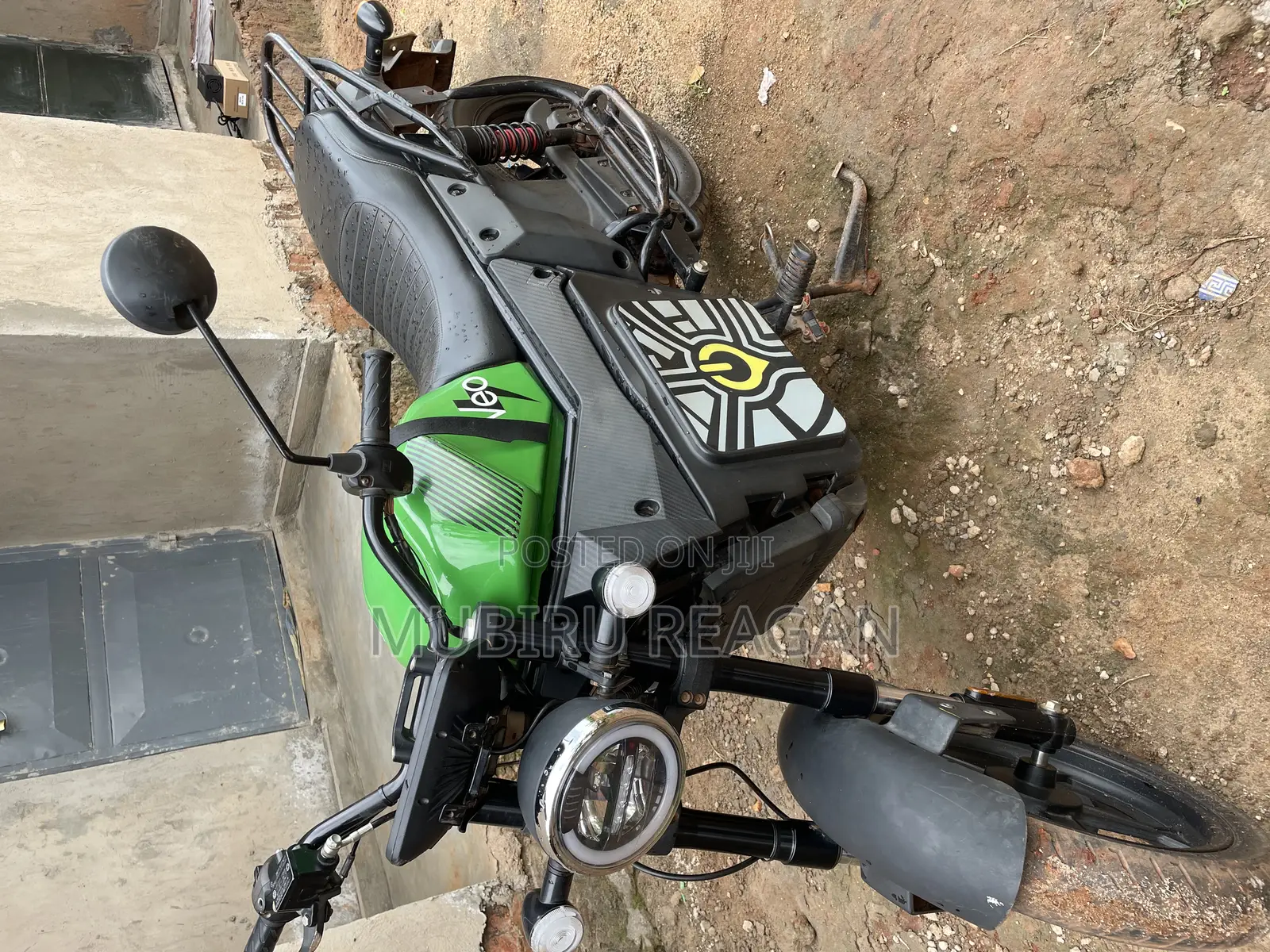 Bajaj Boxer 100 2021 Green