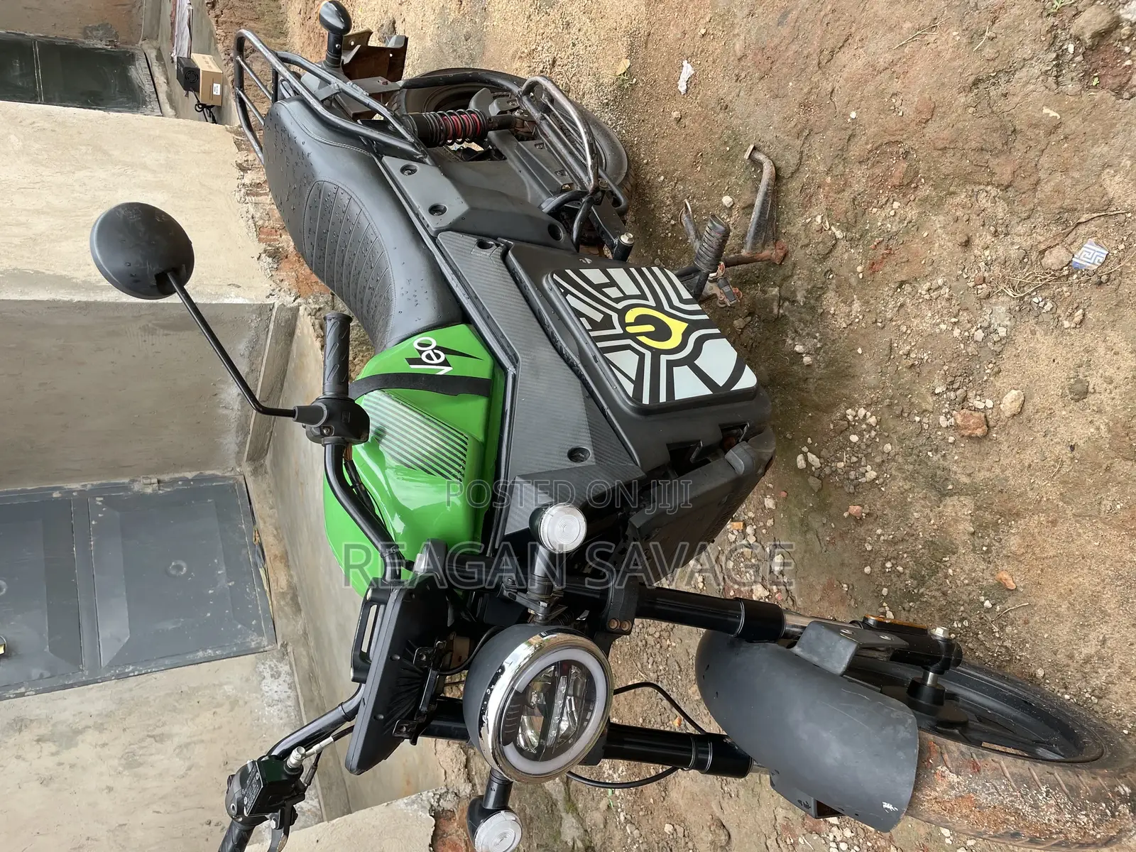 Bajaj Boxer 100 2021 Green