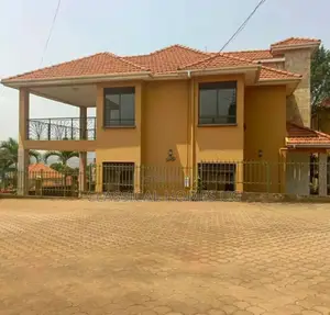 5bdrm Duplex in Naguru, Central Division for rent
