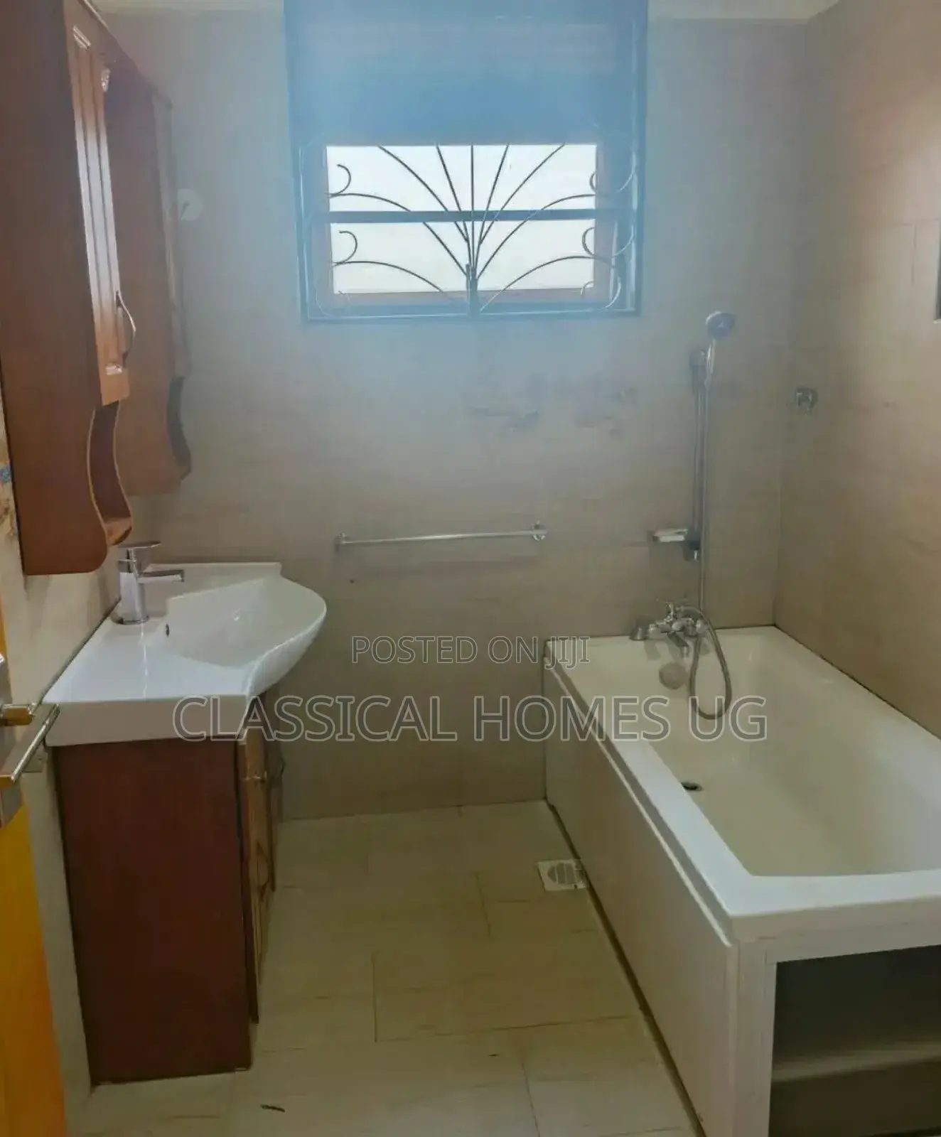 5bdrm Duplex in Naguru, Central Division for rent