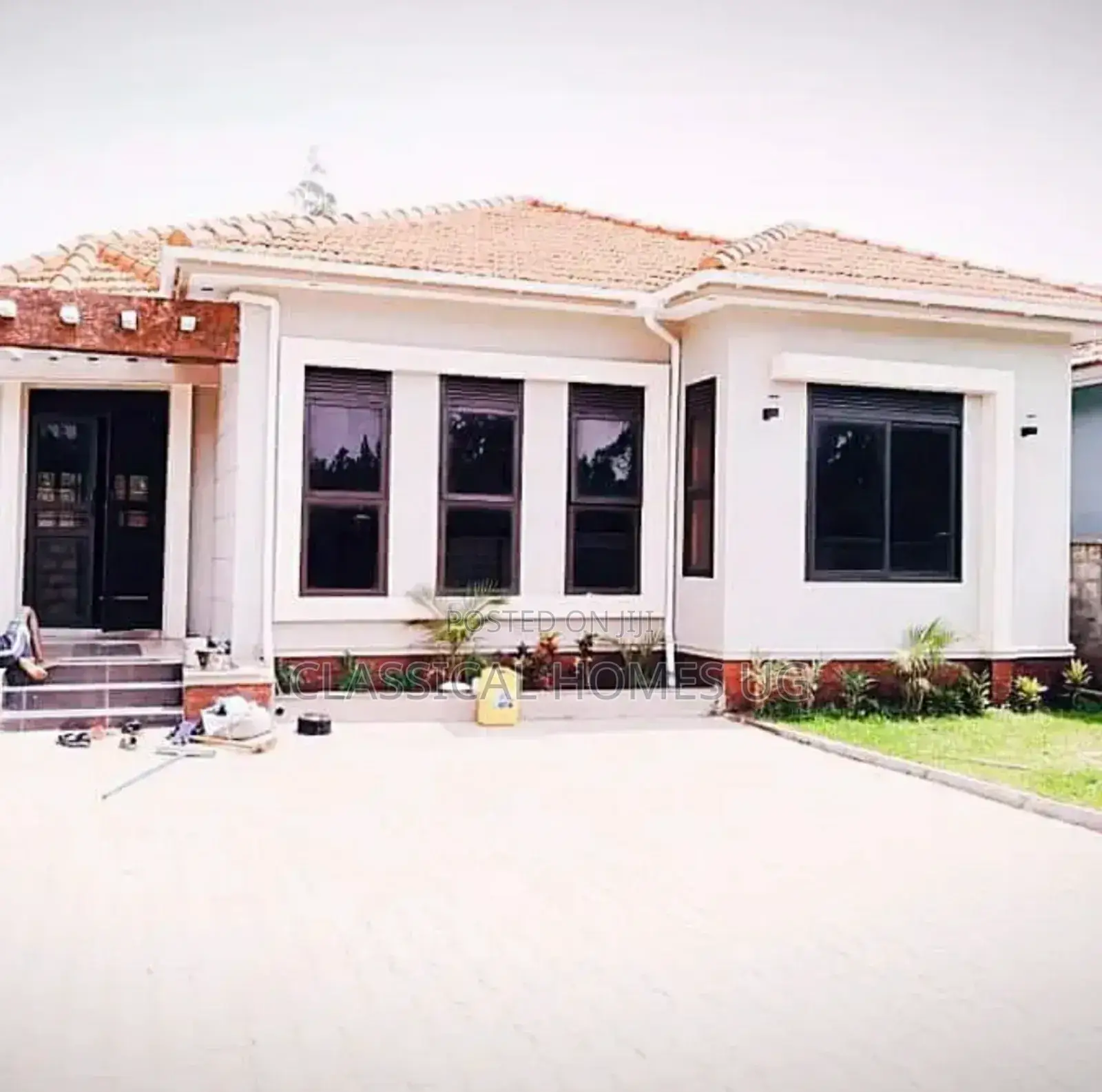 3bdrm Bungalow in Luzira, Central Division for rent
