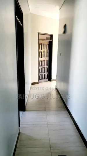 3bdrm Bungalow in Bwebajja Entebbe, Central Division for sale