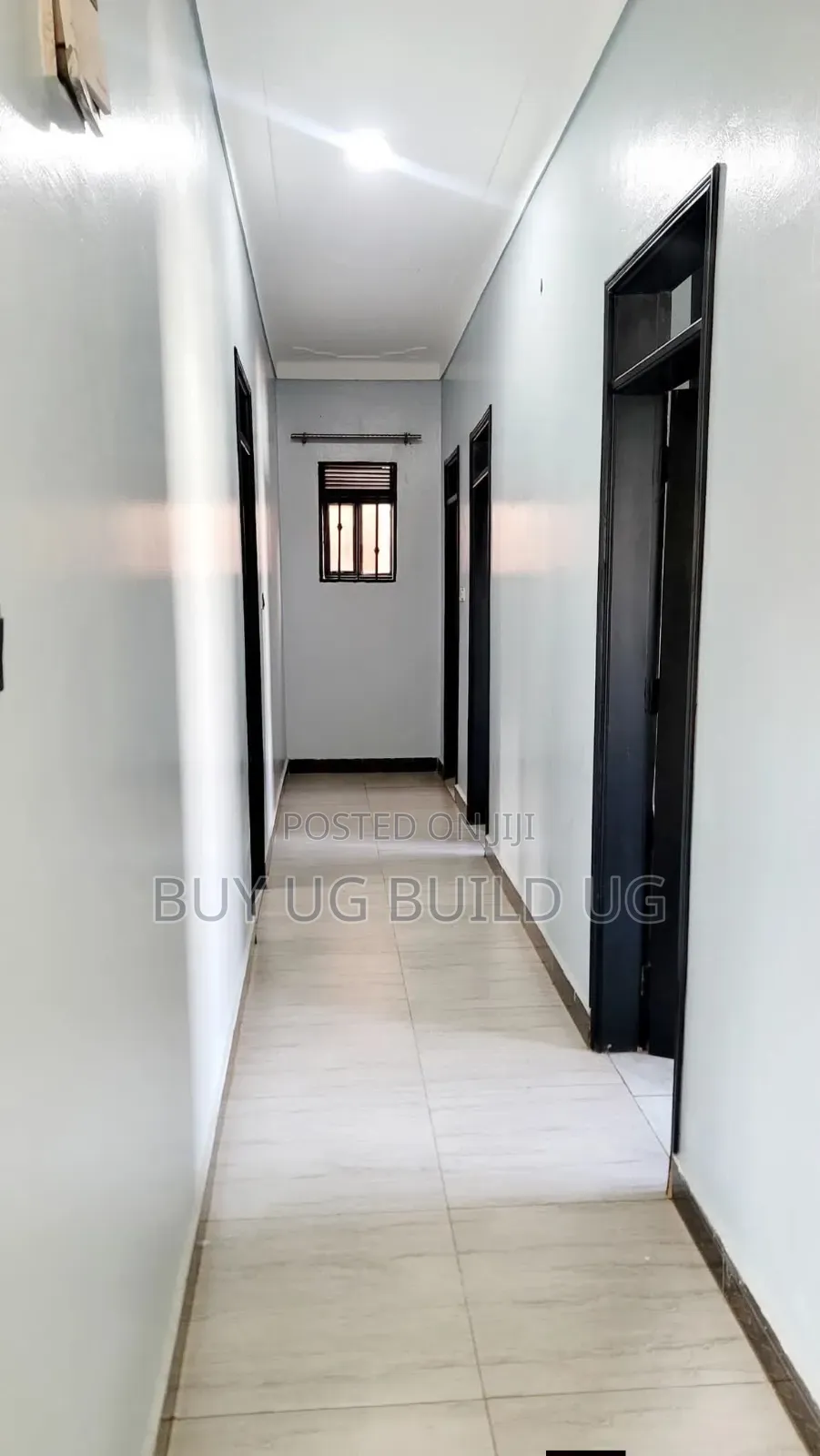 3bdrm Bungalow in Bwebajja Entebbe, Central Division for sale