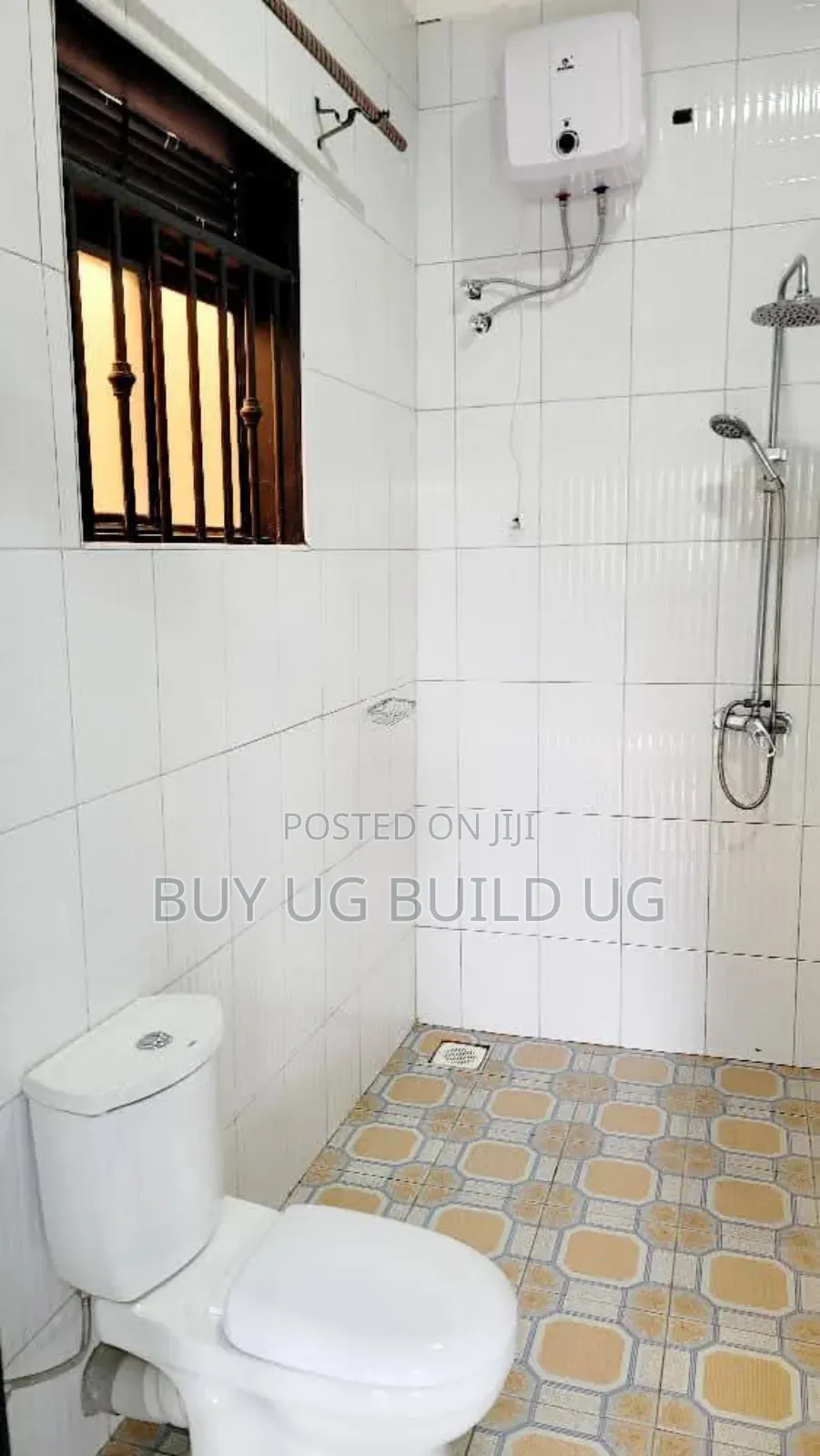 3bdrm Bungalow in Bwebajja Entebbe, Central Division for sale