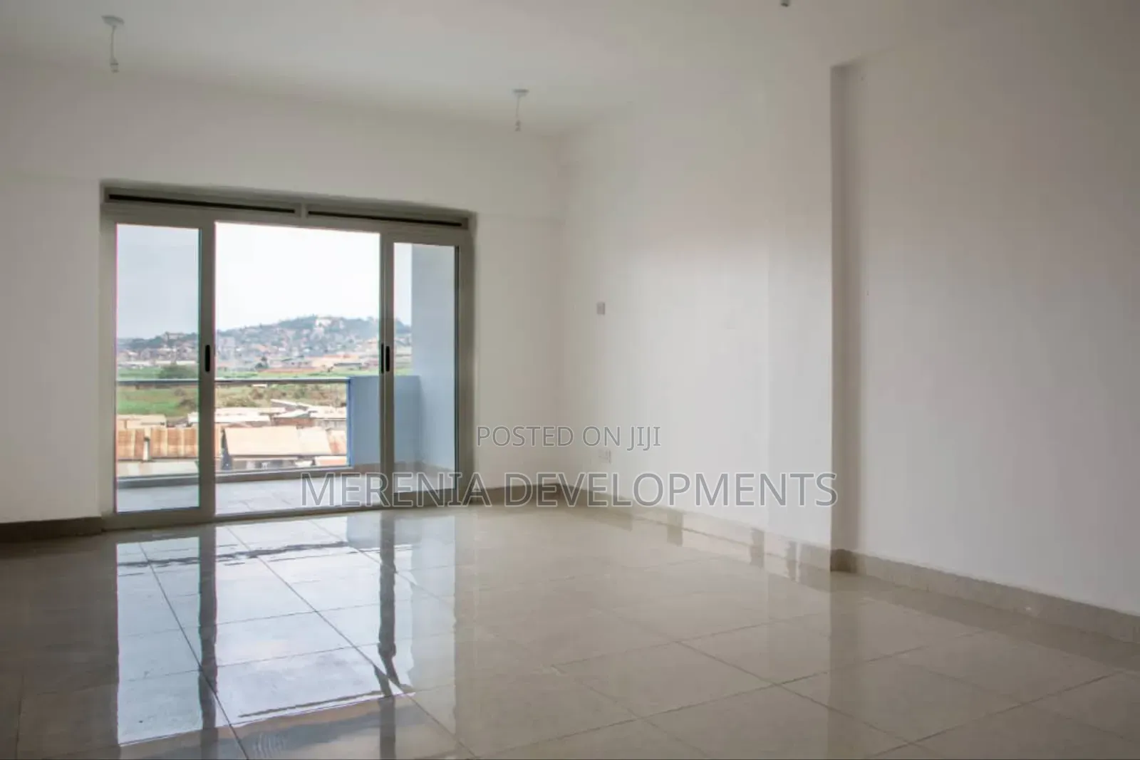 3bdrm Condo in Muyenga, Makindye for sale