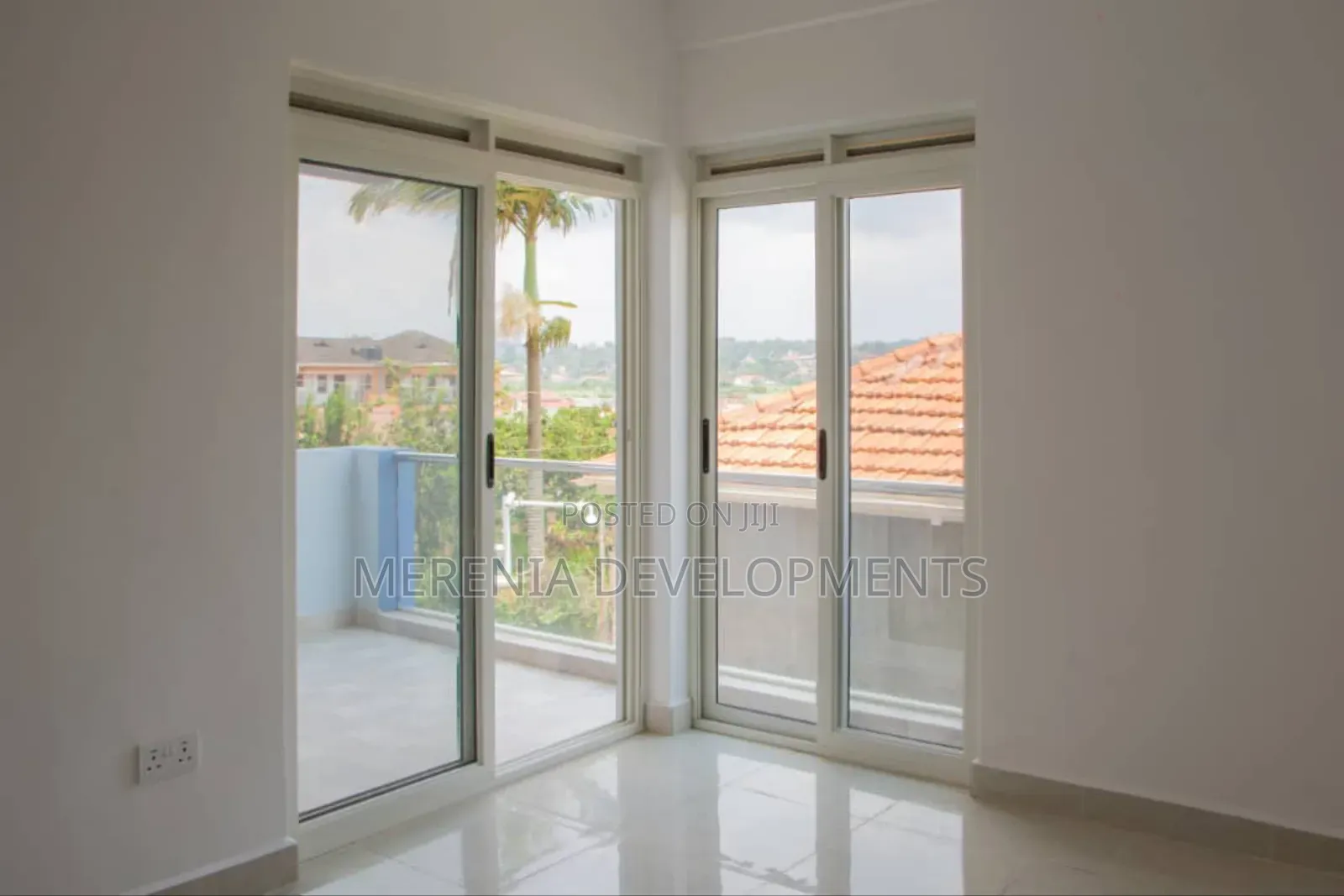 3bdrm Condo in Muyenga, Makindye for sale