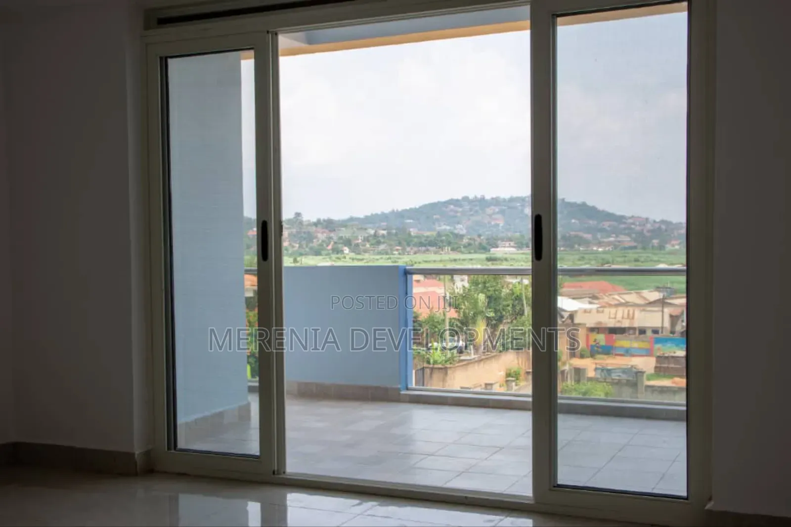 3bdrm Condo in Muyenga, Makindye for sale
