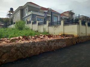 Furnished 6bdrm Duplex in Ntinda Corporate, Central Division for sale