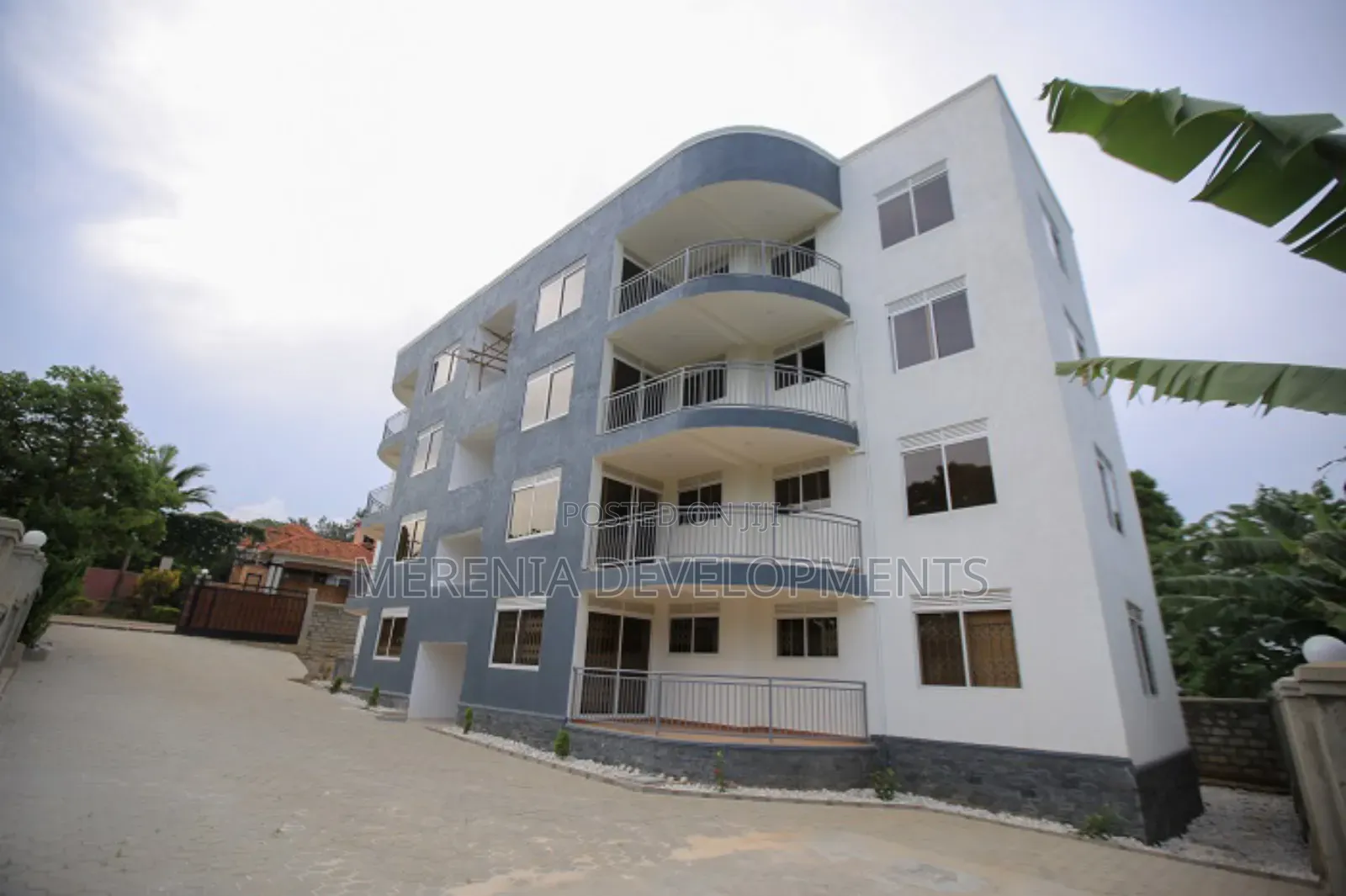 3bdrm Apartment in Kiwatule, Nakawa for sale