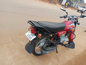 Bajaj Boxer 125 2020 Red