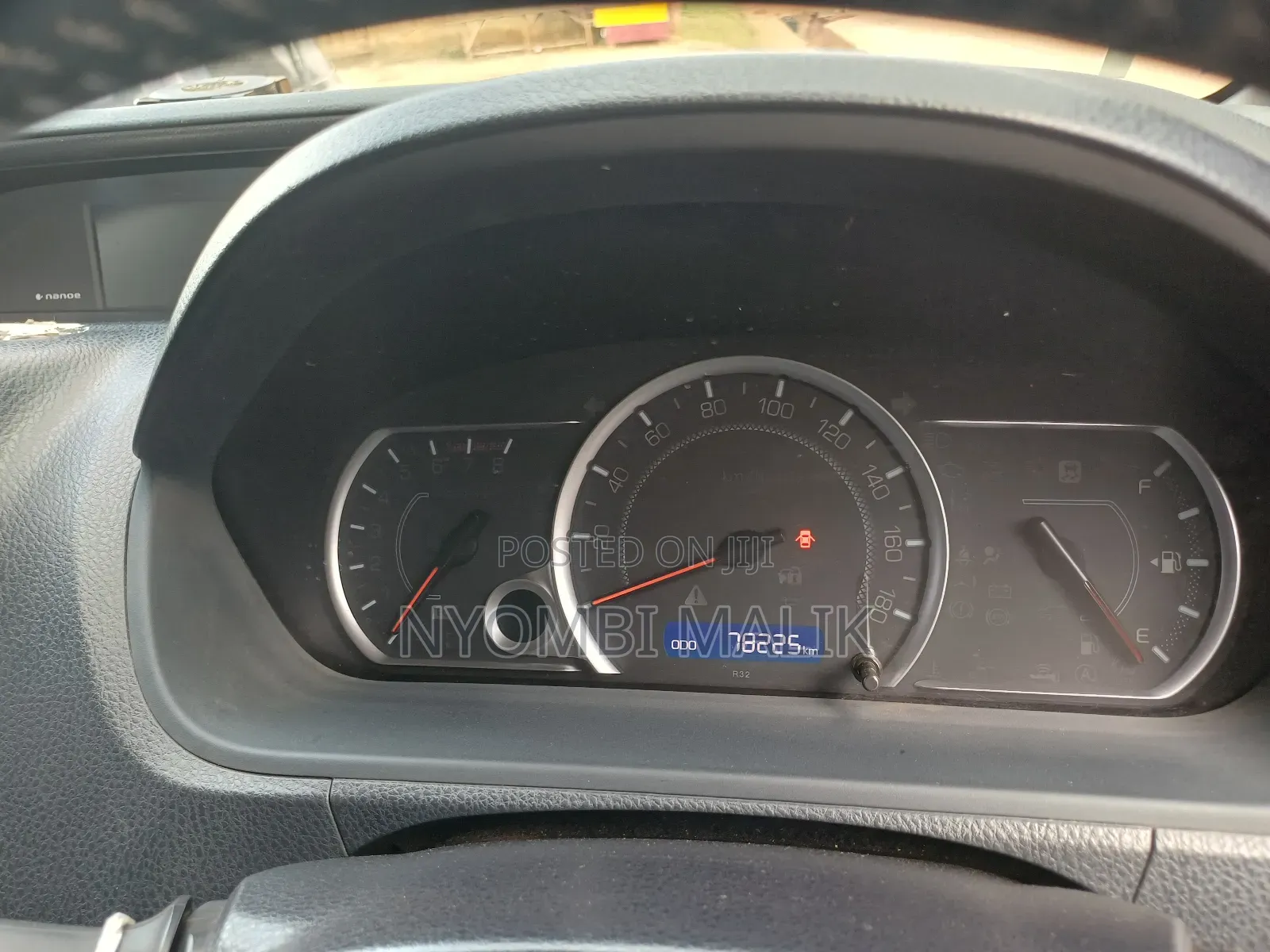 Toyota Noah 2.0 AWD (7 Seater) 2017 Maroon