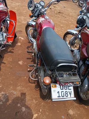 Bajaj Boxer 100 2019 Red