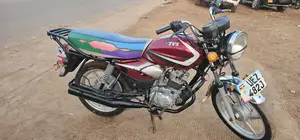 TVS HLX 125 2018 Red